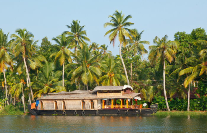 kerala-boat-2-1-700x450